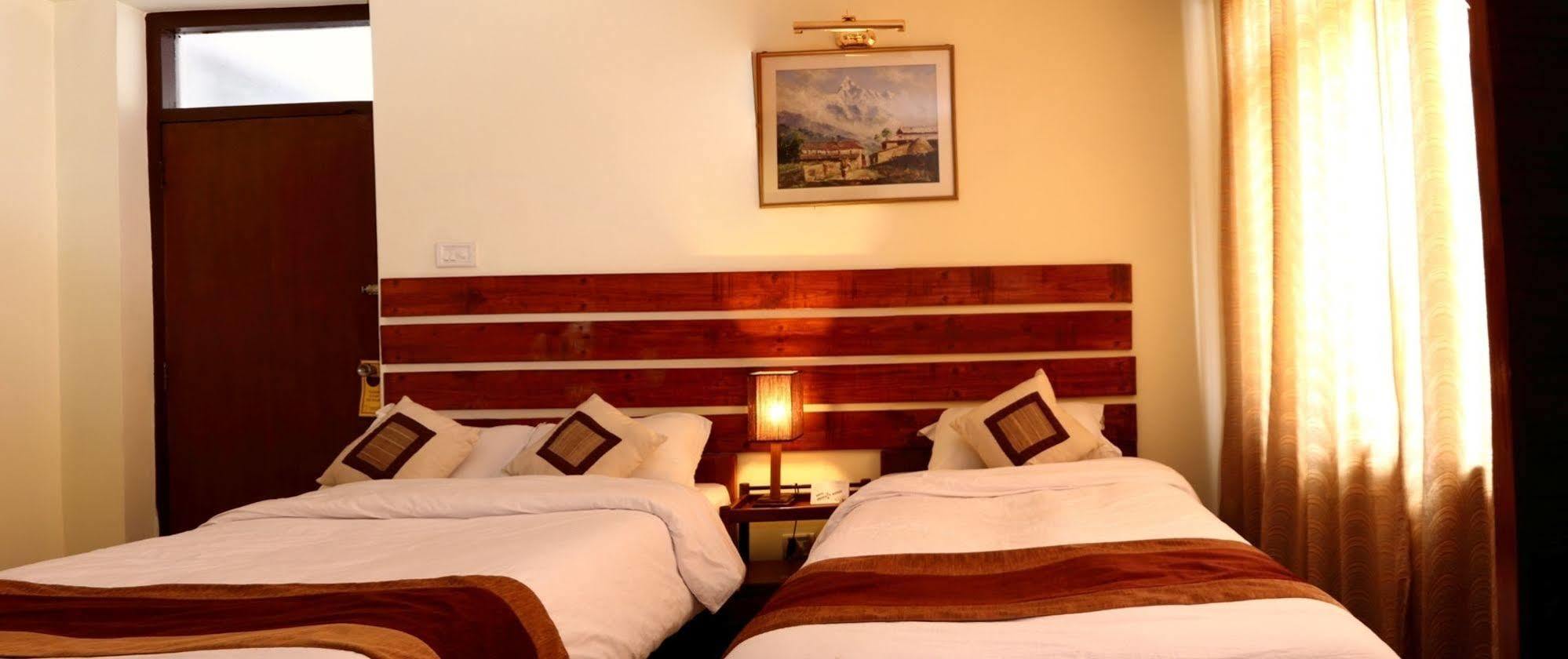 Hotel Thorong Peak Kathmandu Exterior photo